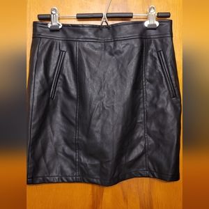 LEATHER SKIRT 💗 SZ Large